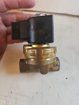 Parker Skinner Solenoid Valve 2-WAY Normally Closed Npt Brass 240/60-220/50 #new. Fixed Price $250.00.
