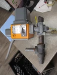 Maxon Automatic Safety Shut Off Valve 1.25" 5000 115V 60HZ Natural Gas. Fixed Price $1500.00.