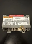 Honeywell S8610U Universal Intermittent Pilot Module Camstat/fenwal. Fixed Price $79.84.