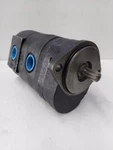 83011854 Sauer Danfoss/turolla Tandem Gear Pump DE2L32SEAA10425N125NNN000BB. Fixed Price $700.00.