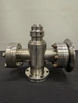 Varian 951-5017 Right-angle Valve, 2.75" Cf & Nw Clamp, 1/2" Drive Vacuum. Fixed Price $200.00.