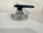 SS-45S8-SC11 Swagelok 1/2" 40 Series Ball Valve, Cleaned For O2 Service. Fixed Price $247.00.