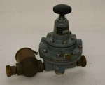 Moore 42H30 0-30PSI Nullmatic Pressure Regulator With Air Filter. Fixed Price $70.00.
