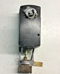 Johnson Controls Valve Linkage 1/2" Npt V672416T. Fixed Price $157.49.